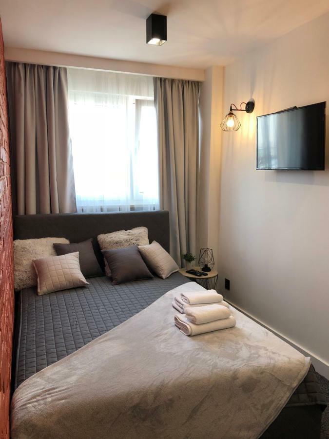 Family & Business Sauna Apartments Rynek Centrum Downtown - 2 Bedroom With Private Sauna, Balcony, Parking Kielce Esterno foto