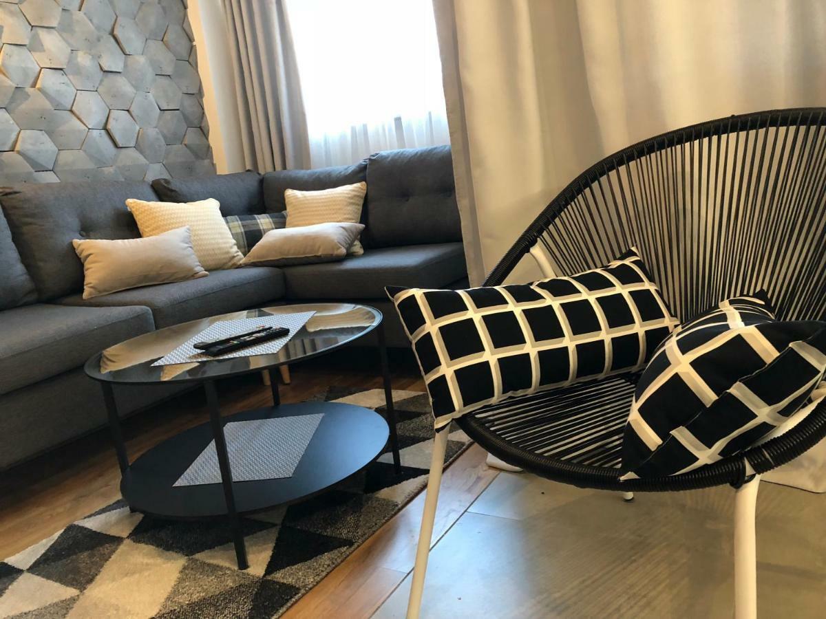 Family & Business Sauna Apartments Rynek Centrum Downtown - 2 Bedroom With Private Sauna, Balcony, Parking Kielce Esterno foto