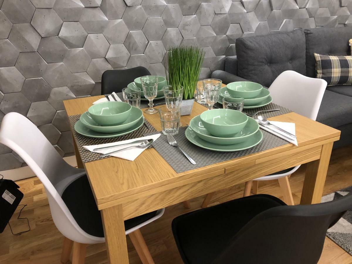 Family & Business Sauna Apartments Rynek Centrum Downtown - 2 Bedroom With Private Sauna, Balcony, Parking Kielce Esterno foto