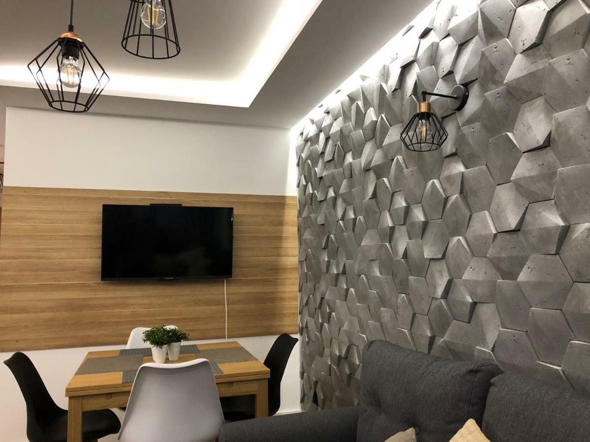 Family & Business Sauna Apartments Rynek Centrum Downtown - 2 Bedroom With Private Sauna, Balcony, Parking Kielce Esterno foto